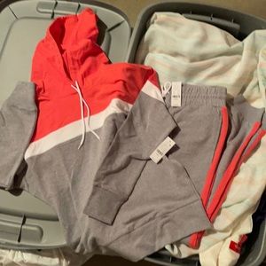 New York & Company jogging outfit